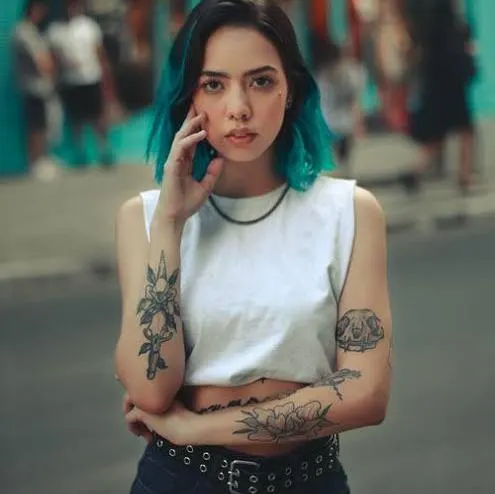 E-girl Garotas (background)
